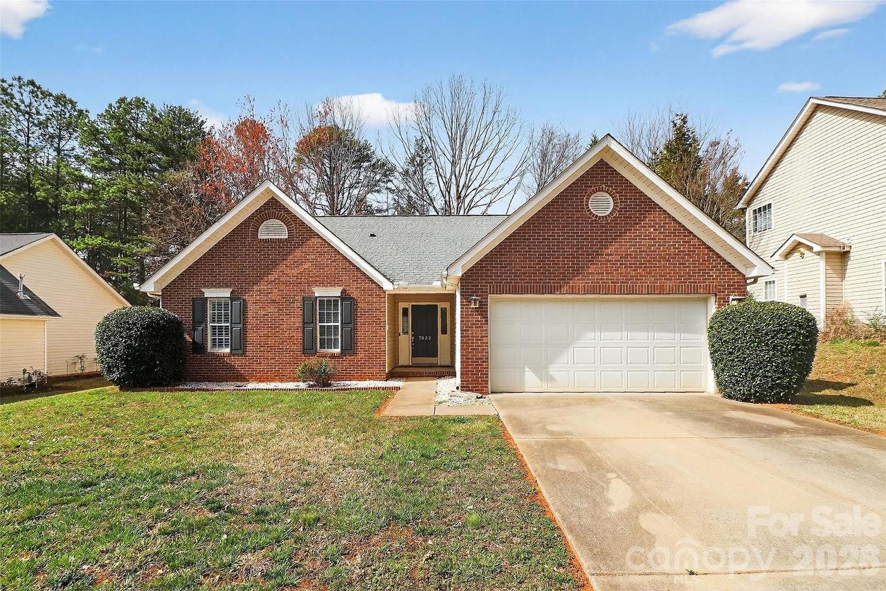 7022 Duchamp Dr., Charlotte, NC 28215