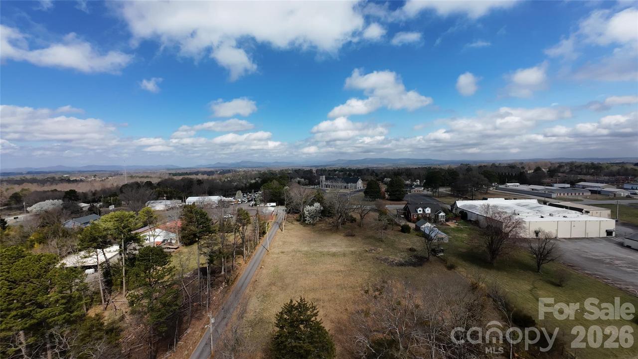 1033 W Main St., Forest City, NC 28043