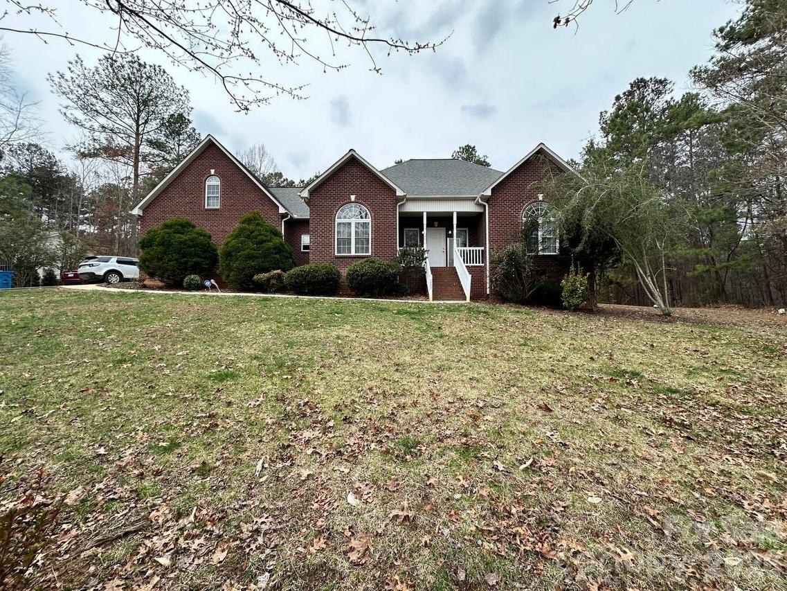 1385 Ron Whicker Dr., Catawba, NC 28609