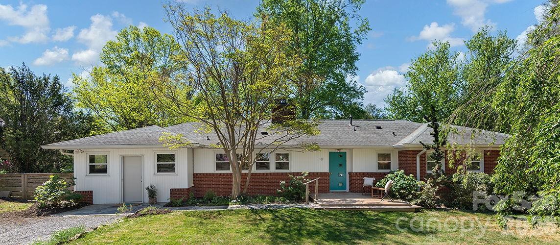 8 Fernlawn Rd., Asheville, NC 28805