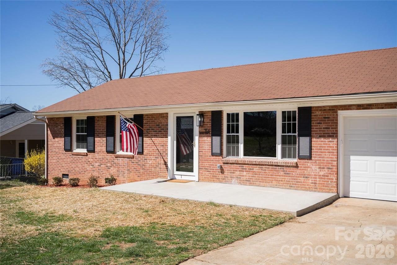 88 Skyview Ter., Asheville, NC 28806