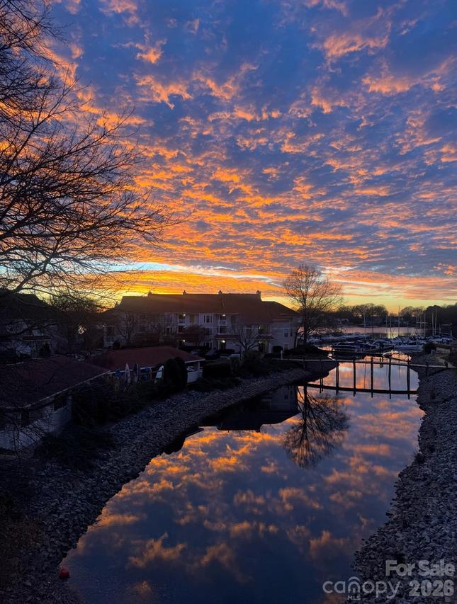 18009 Kings Point Dr. #R, Cornelius, NC 28031