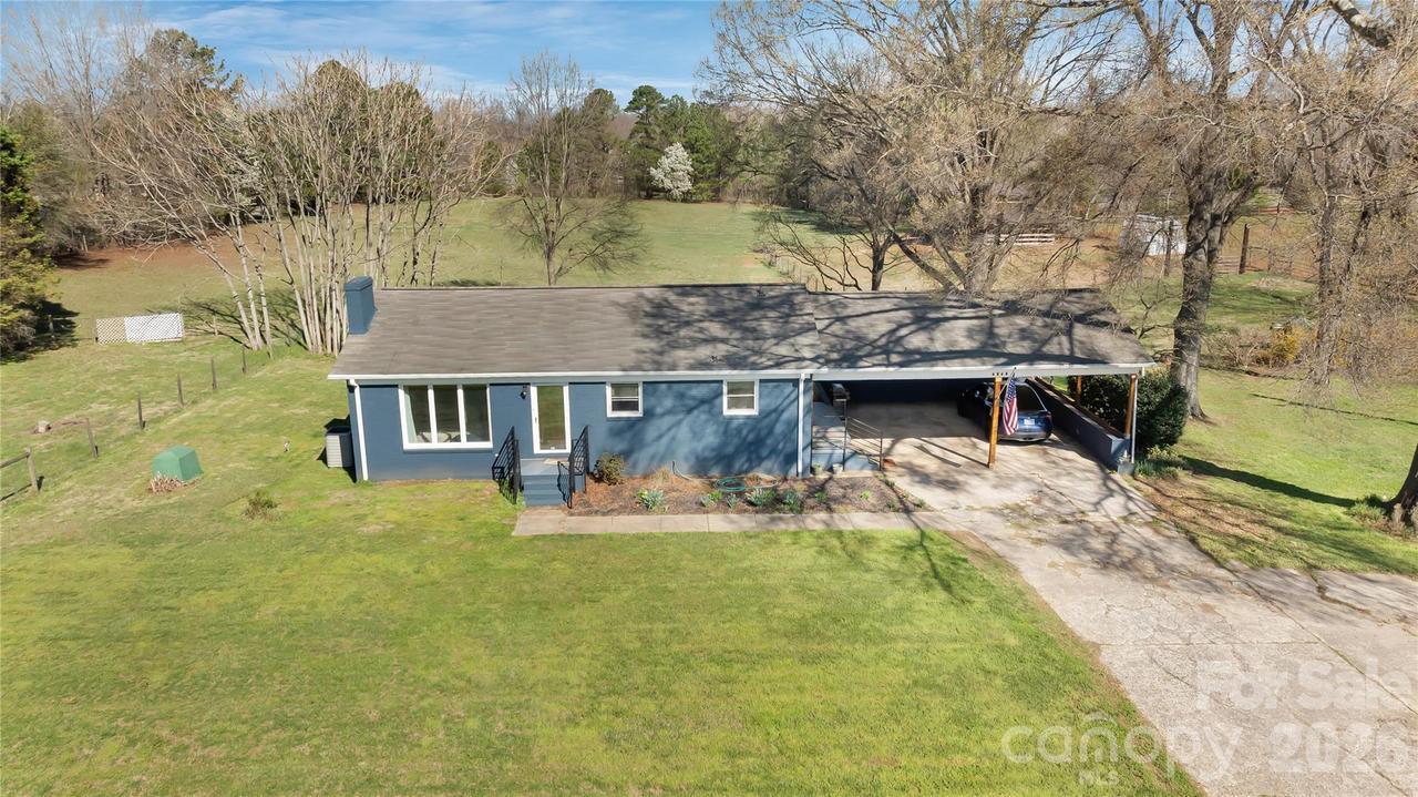 6268 Long Island Rd., Catawba, NC 28609