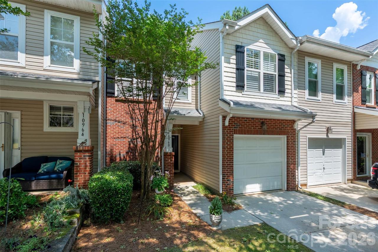 10960 Princeton Village Dr., Charlotte, NC 28277