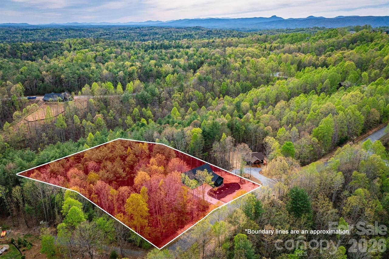 4374 Poplar Bluff Dr., Lenoir, NC 28645
