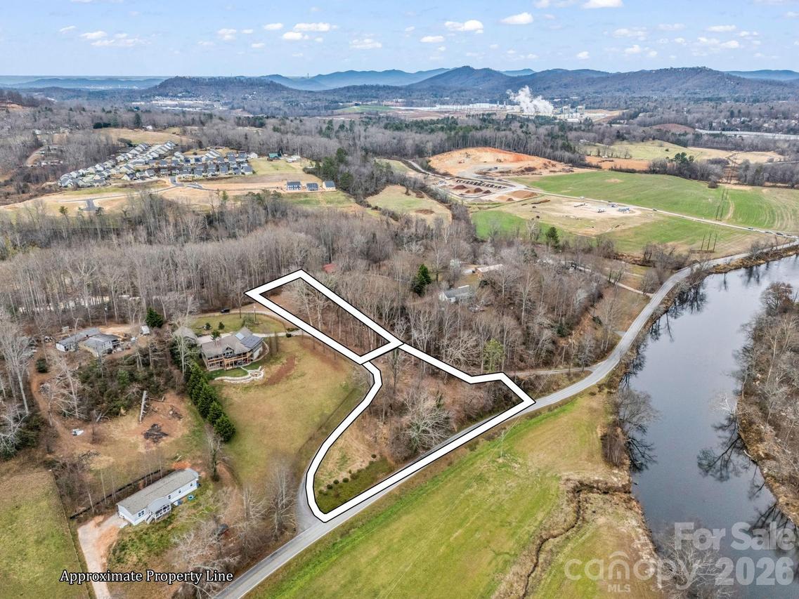 660 Glenn Bridge Rd., Arden, NC 28704