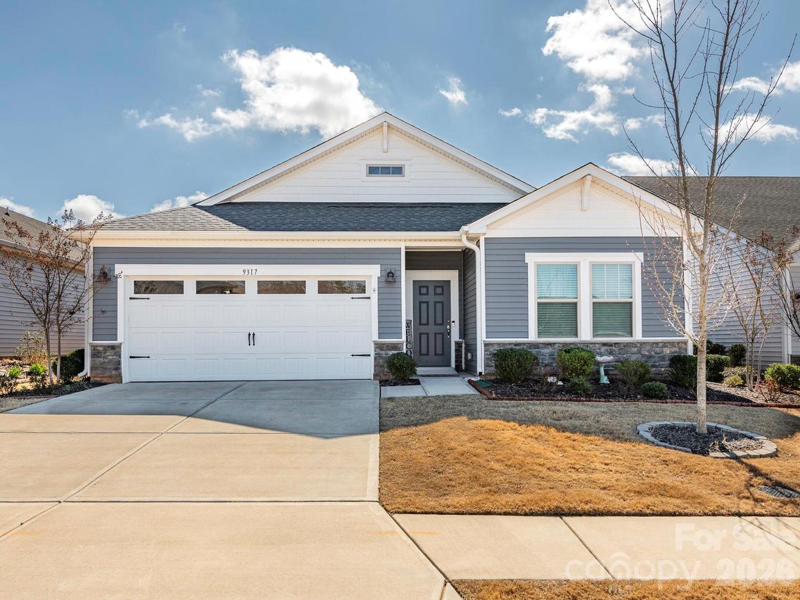 9317 Dunwich Dr., Gastonia, NC 28056