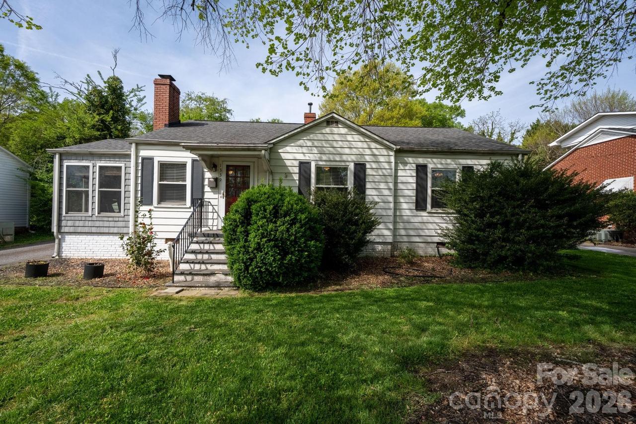 1339 11th St., Hickory, NC 28601
