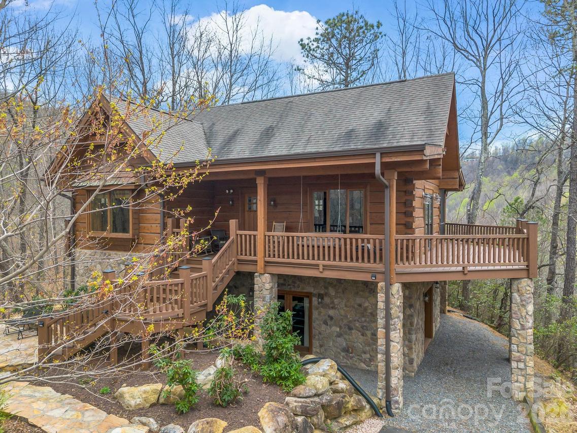 294 Verbena Dr., Black Mountain, NC 28711