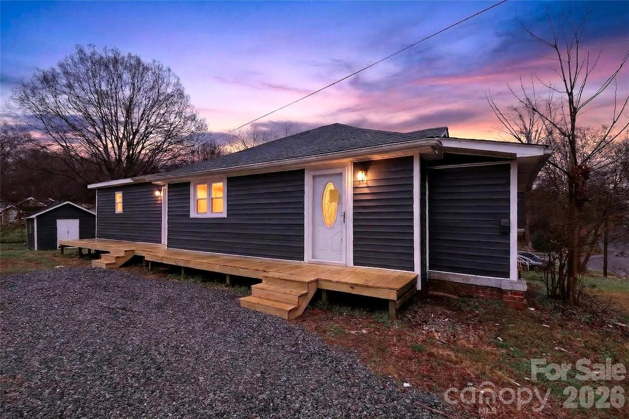 427 Pleasant Ave., Kannapolis, NC 28081