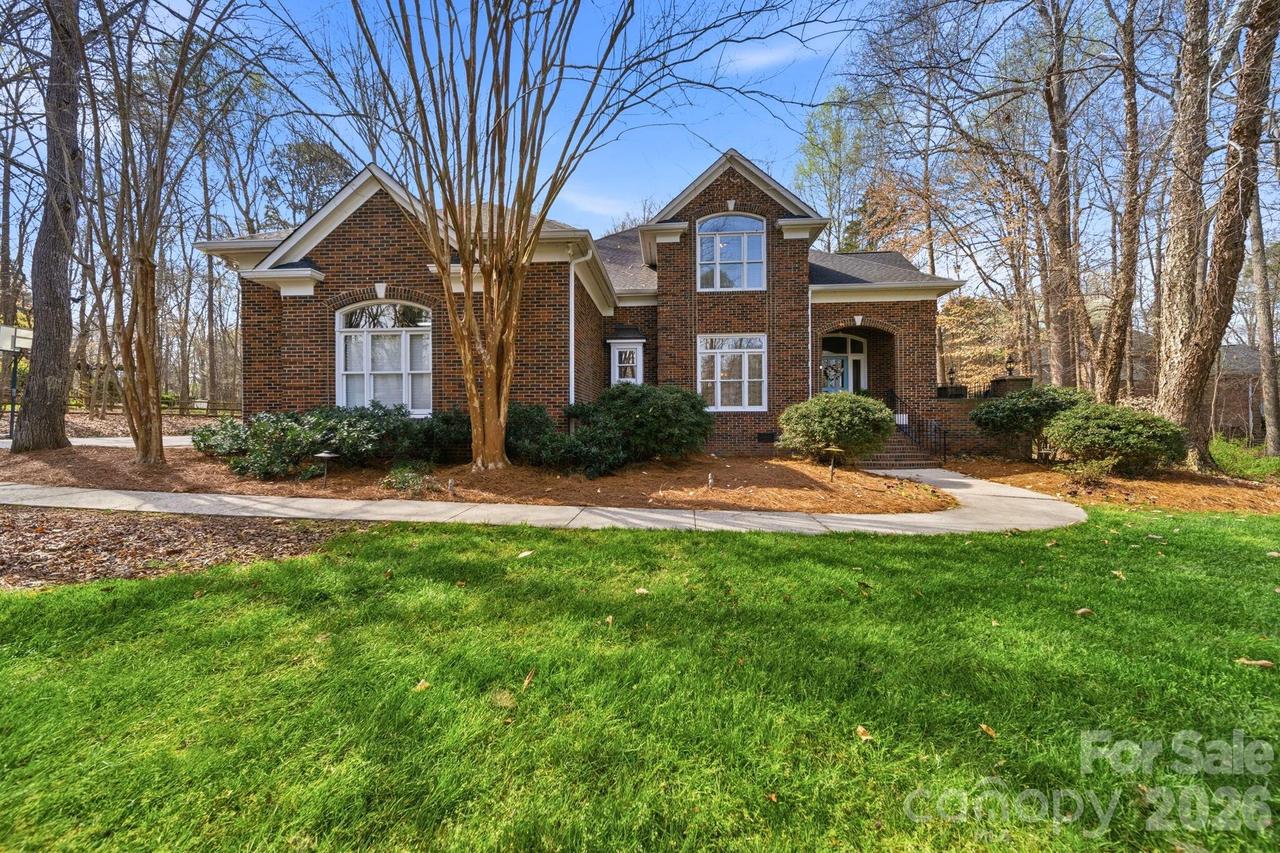 2030 Sandy Pond Ln., Waxhaw, NC 28173