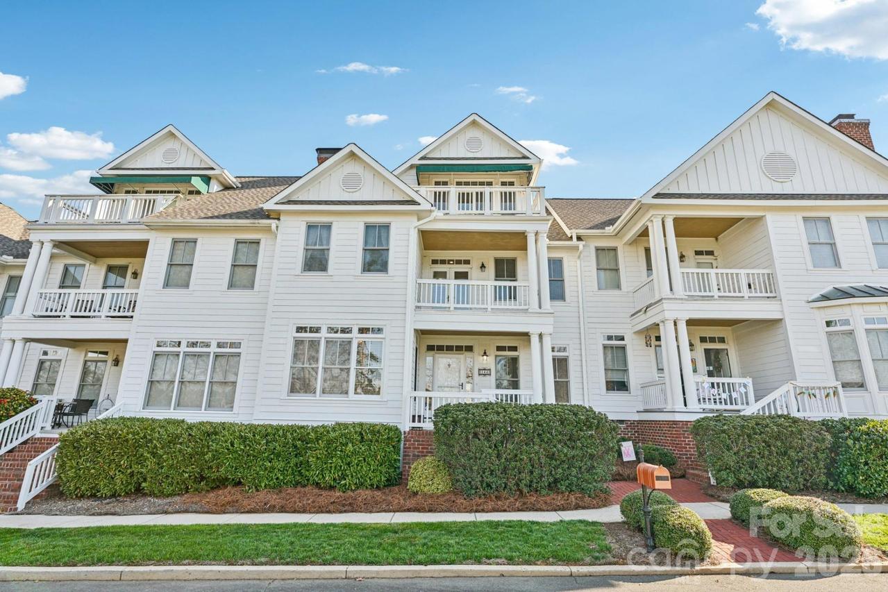 144 Waterton Ln., New London, NC 28127