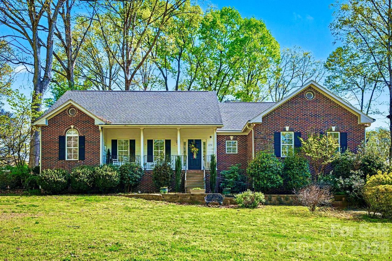 270 Spicewood Cir., Troutman, NC 28166