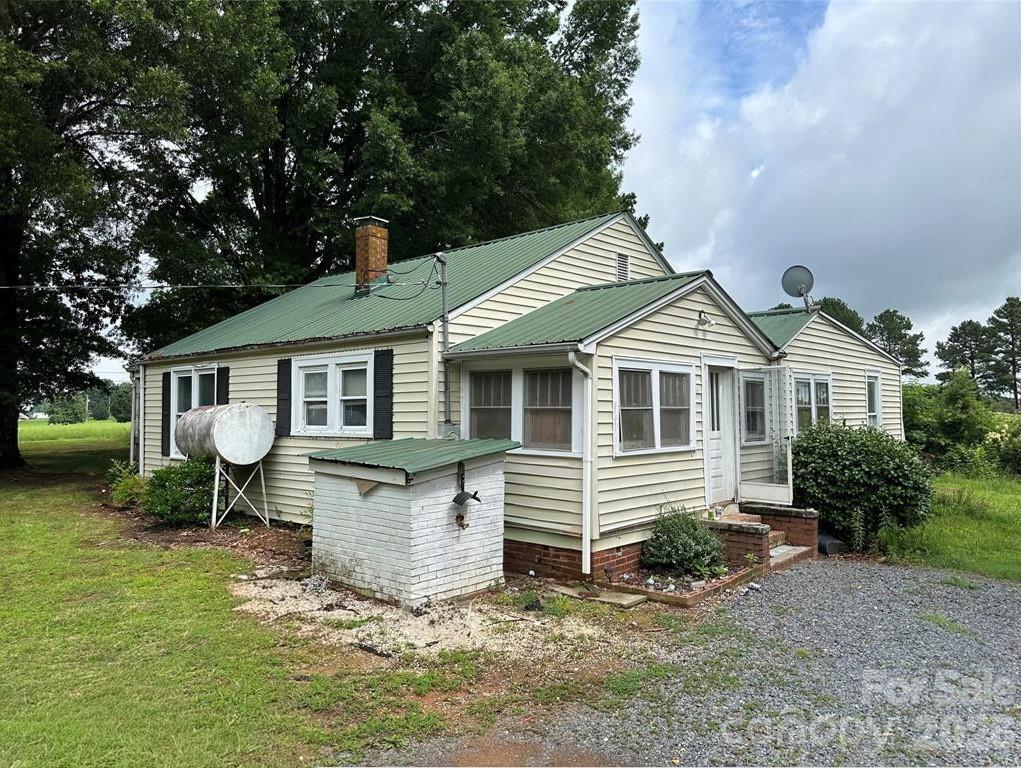 30497 Orchard Ln., Albemarle, NC 28001