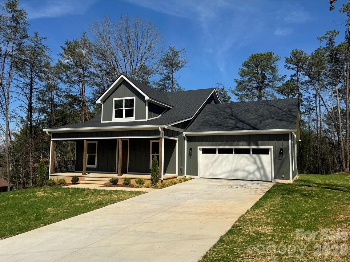 2 Holly Hill Ct. #10, Asheville, NC 28806