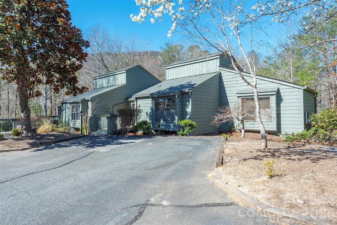128 Quail Run Ct. #1626, Lake Lure, NC 28746