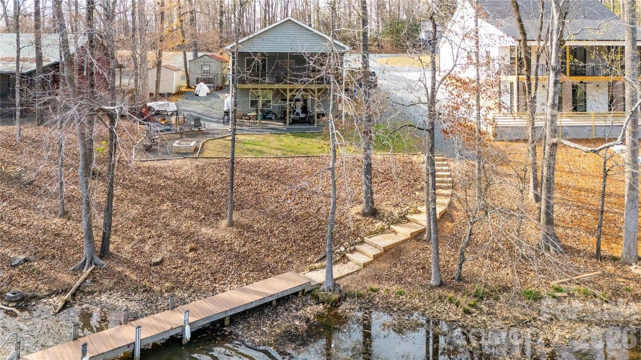 194 Hattaway Cir., Mount Gilead, NC 27306