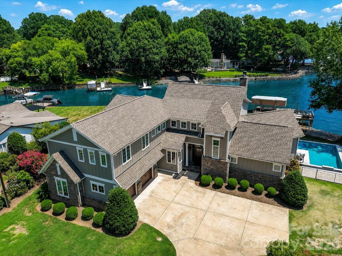 18014 Whispering Oaks Dr., Cornelius, NC 28031