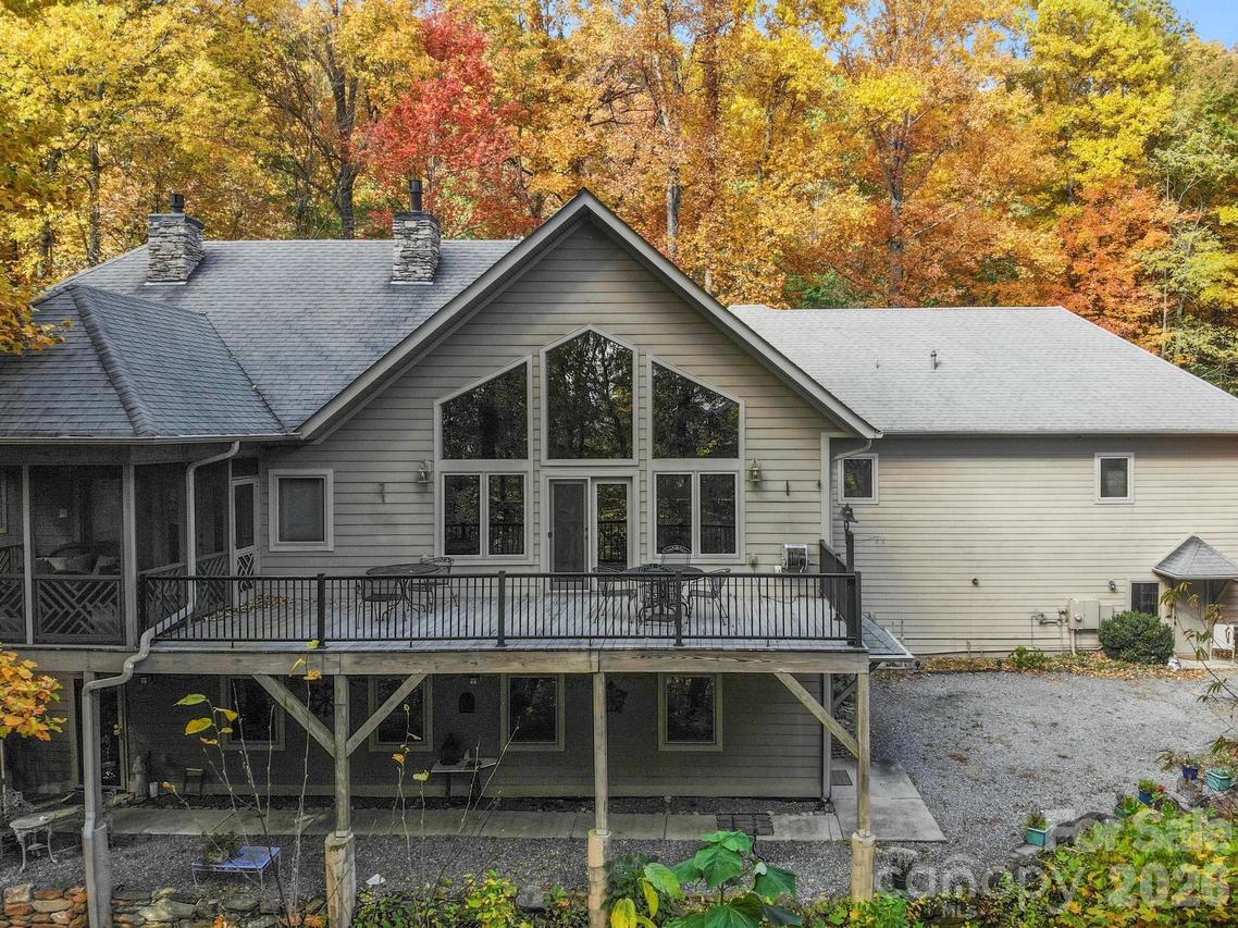 30 Laurel Branch Dr., Black Mountain, NC 28711