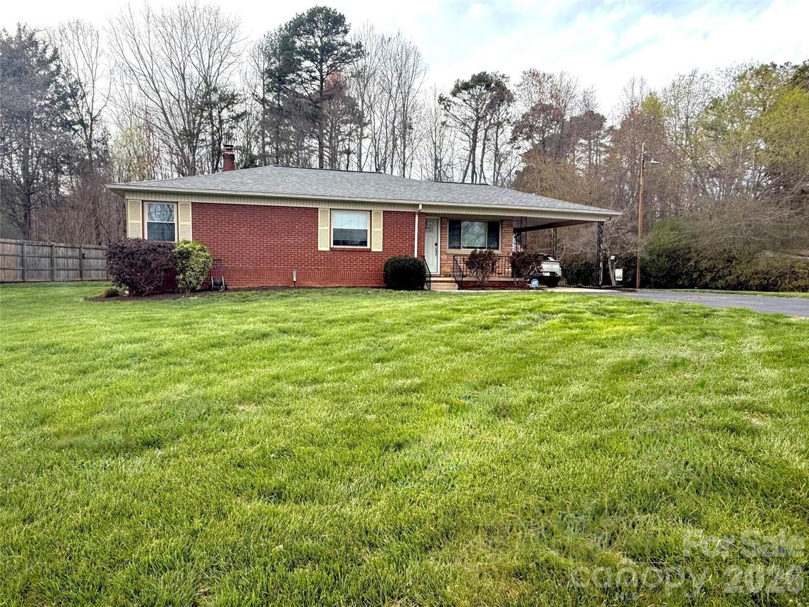 2841 20th St., Hickory, NC 28601