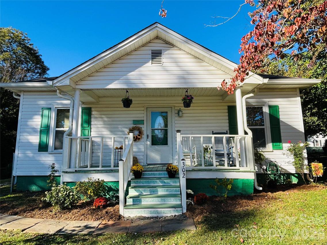 302 Park Ave., Mount Holly, NC 28120