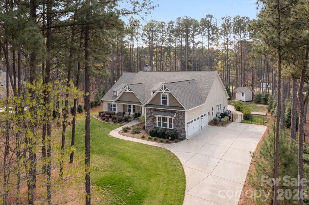 6354 Harbor Oaks Dr., Denver, NC 28037