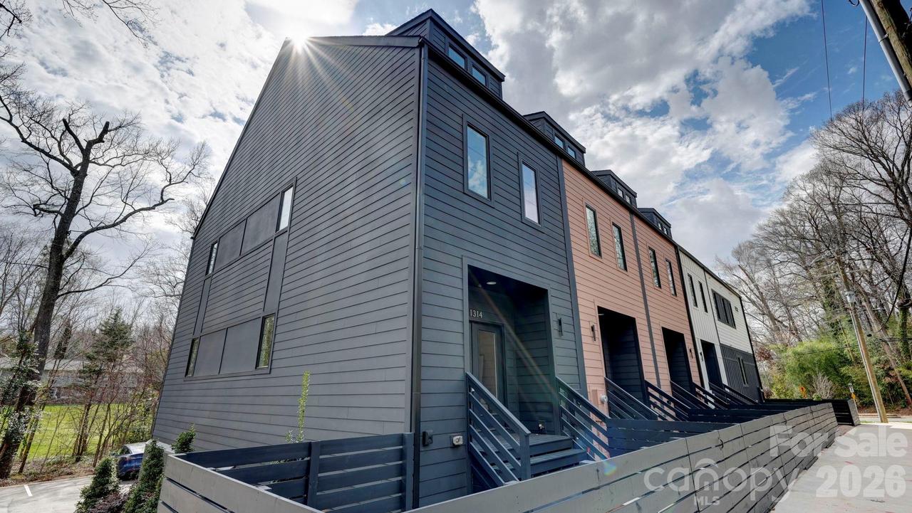 1308 Carolyn Dr., Charlotte, NC 28205