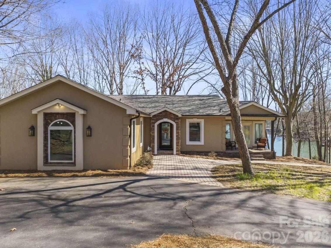 4448 Hill St., Sherrills Ford, NC 28673