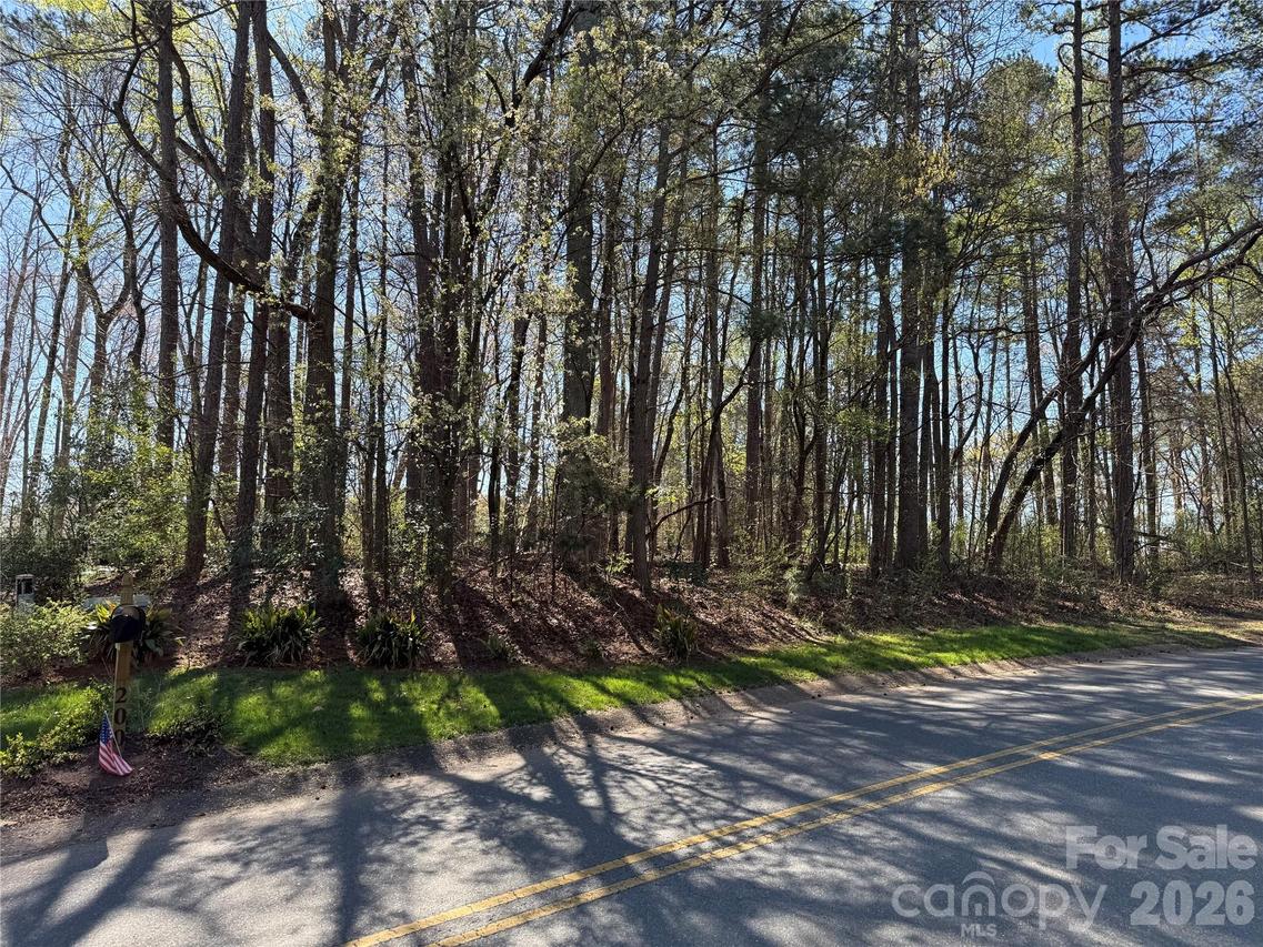 200 Belwood Dr., Belmont, NC 28012