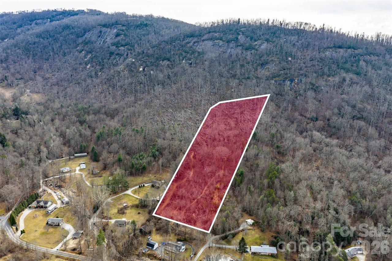 99999 Brush Creek Cir., Fairview, NC 28730