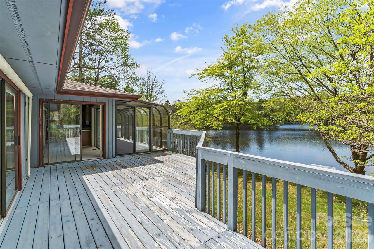 101 Sali Ct., Brevard, NC 28712