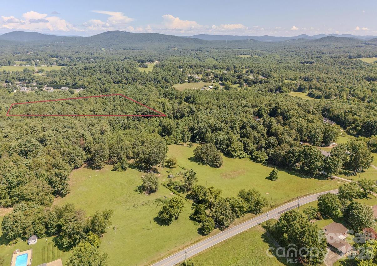 Thelma Ln., Hudson, NC 28638