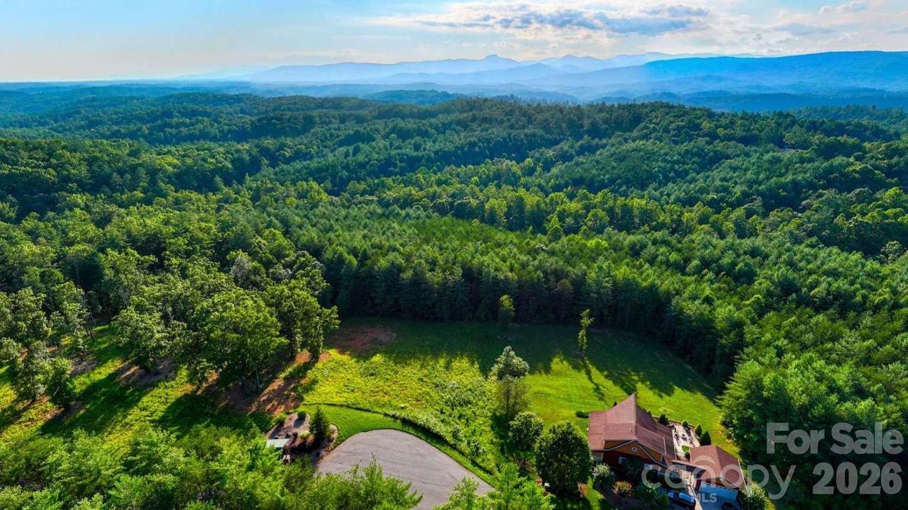 1106 Table View Dr., Morganton, NC 28655