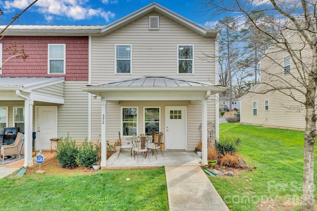 372 E Mills Ave., Mooresville, NC 28115