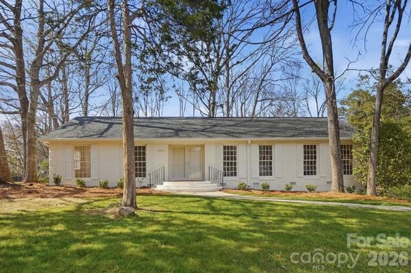 2001 Knickerbocker Dr., Charlotte, NC 28212