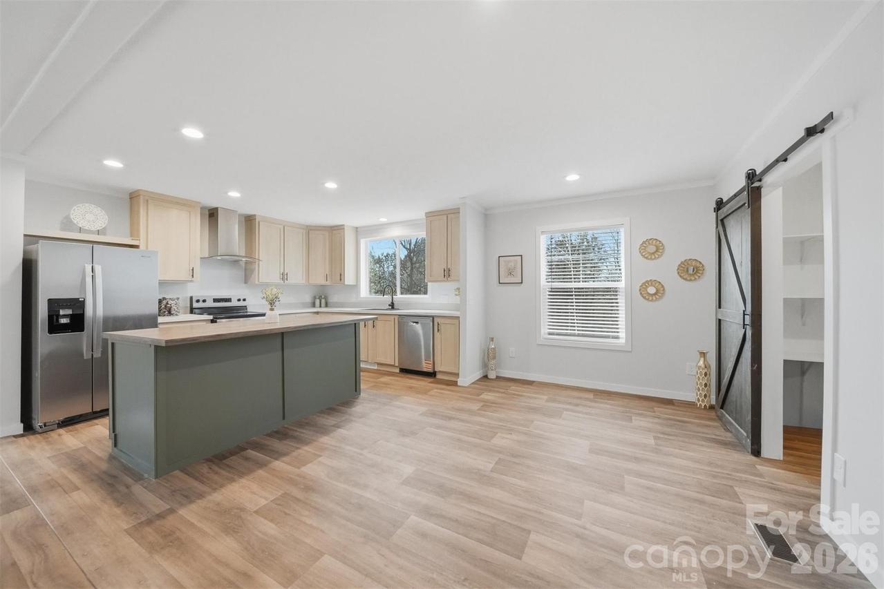 4186 Maple Tr., Morganton, NC 28655