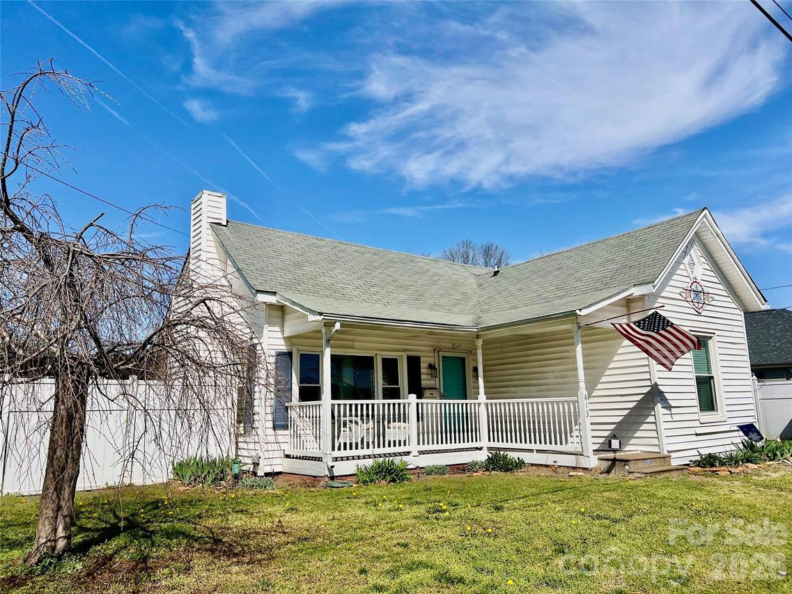 613 Salisbury St., China Grove, NC 28023