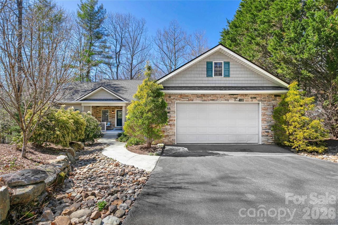 180 Notlvsi Ct., Brevard, NC 28712