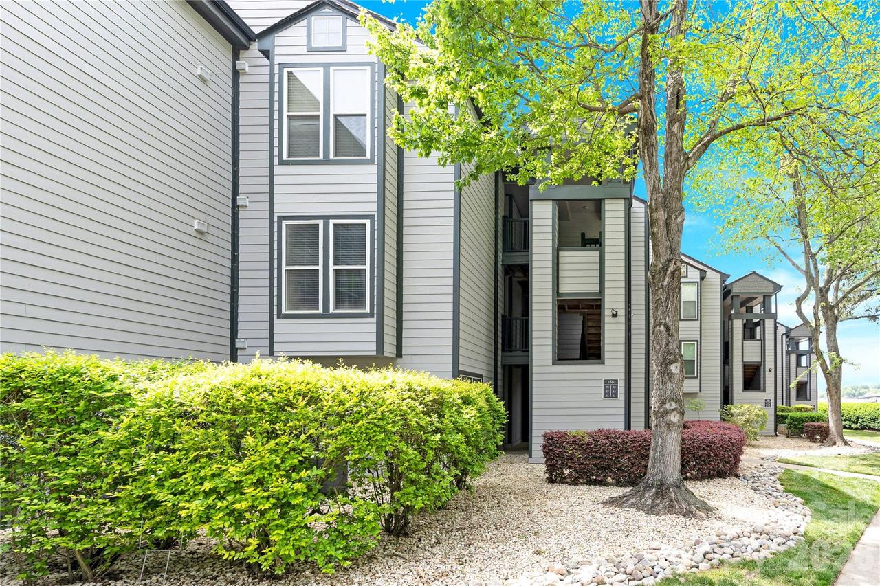 18857 Vineyard Point Ln., Cornelius, NC 28031