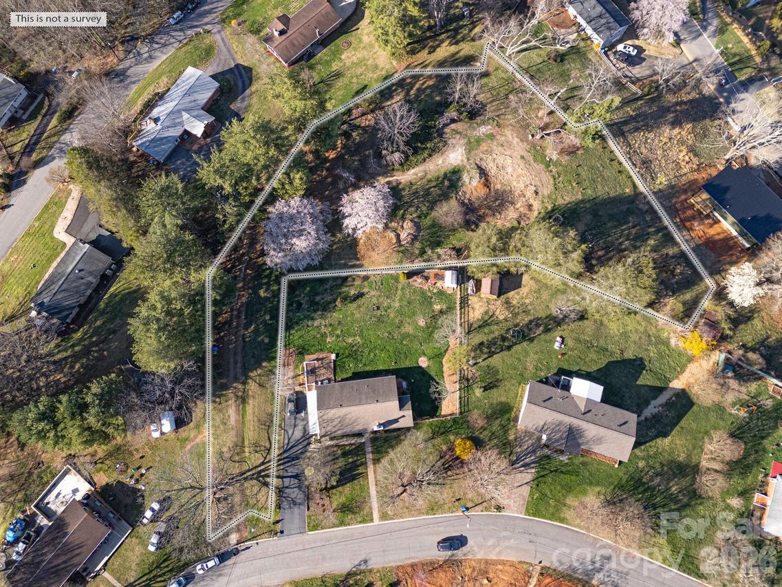 14 Mountain Ter., Asheville, NC 28806