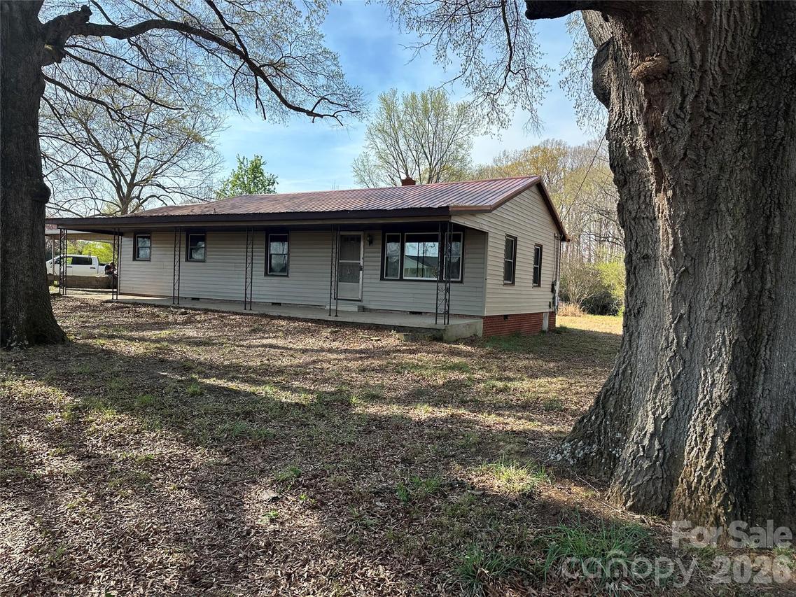 8245 Smith Rd., Stanfield, NC 28163