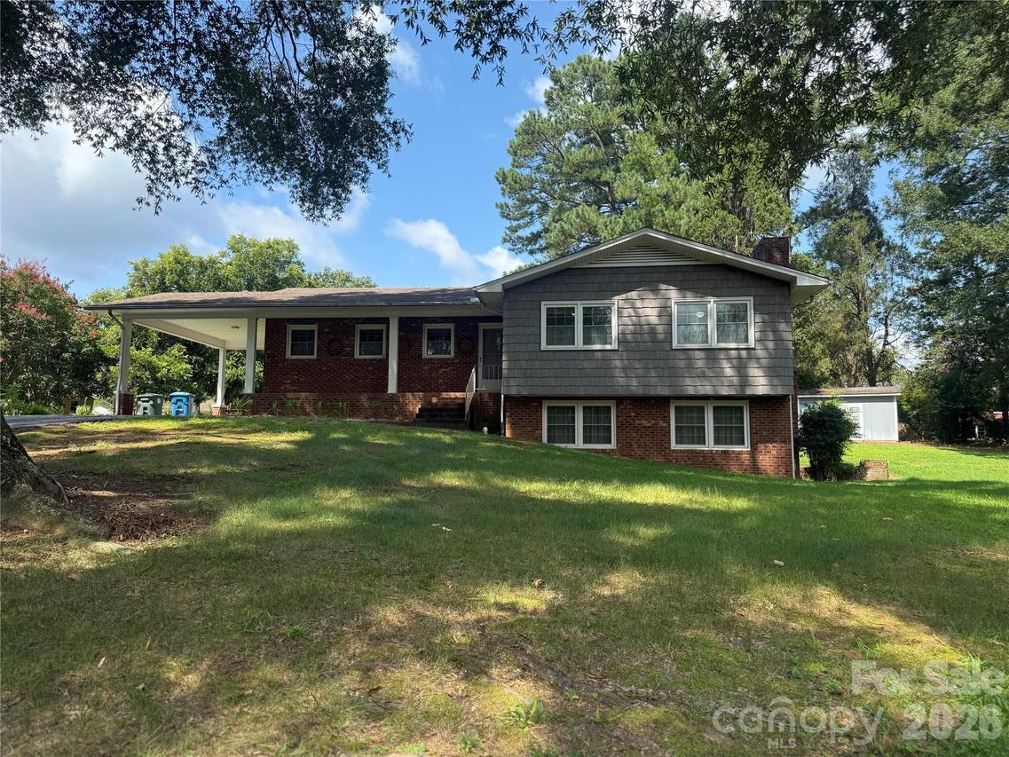 150 Magnolia Cir., Salisbury, NC 28147