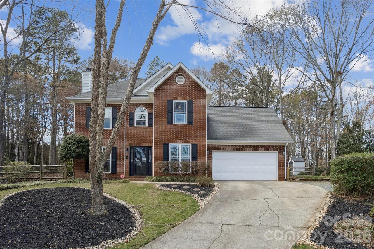 8307 Poplar Grove Cir., Waxhaw, NC 28173