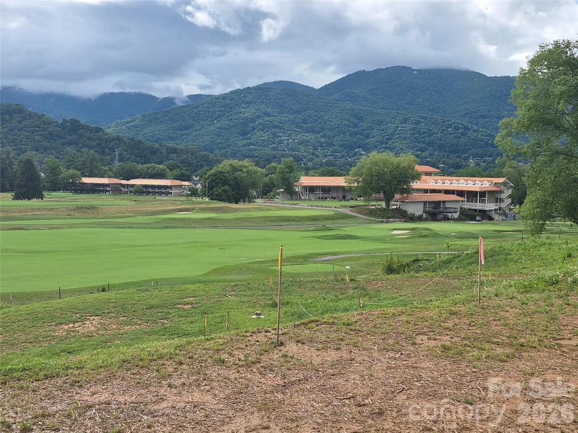 30 Farmer Branch Ln. #2, Waynesville, NC 28786