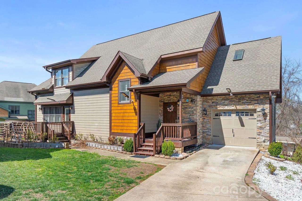 11 Trevors Tr., Asheville, NC 28806