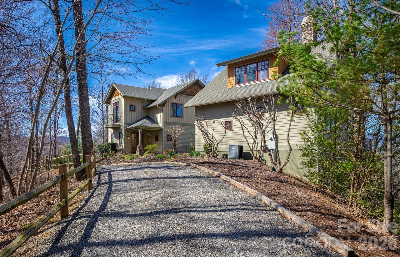 192 Woodruff Ln., Black Mountain, NC 28711