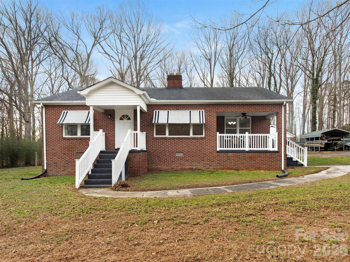 5851 Tuckaseegee Rd., Kannapolis, NC 28081