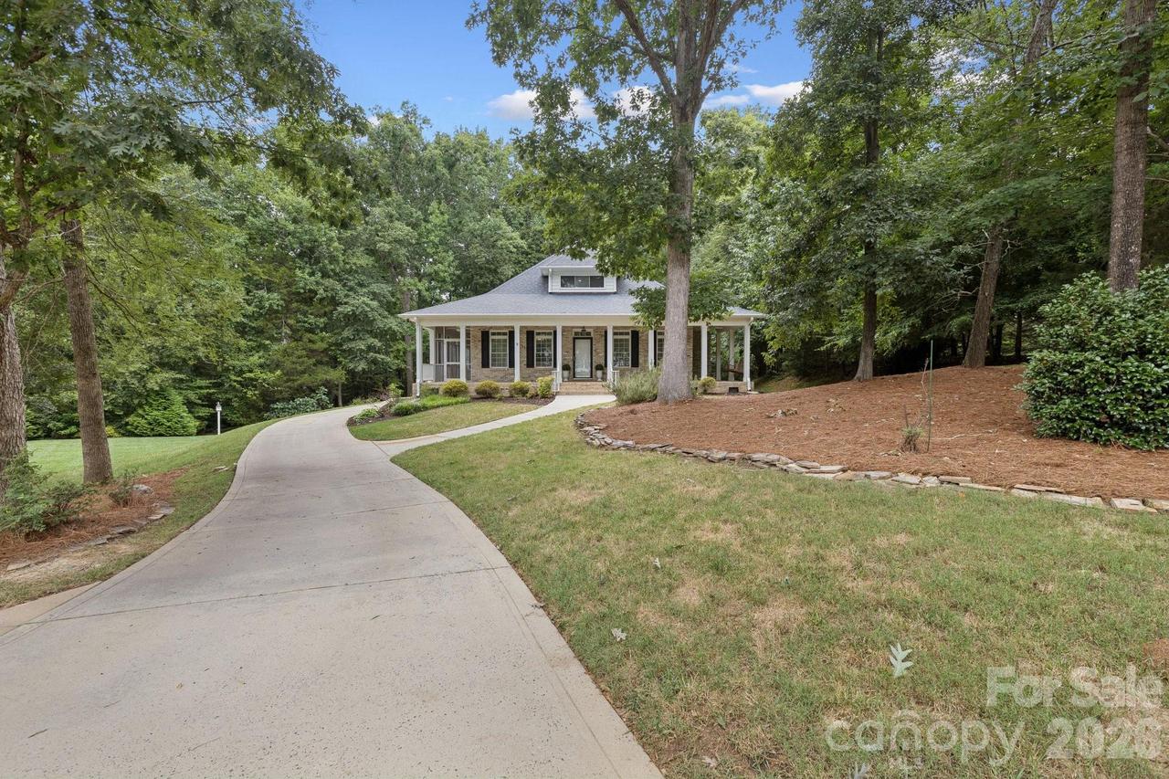 8834 Wingard Rd., Waxhaw, NC 28173