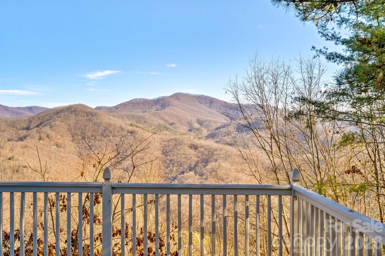 889 Big Ridge Rd., Franklin, NC 28734