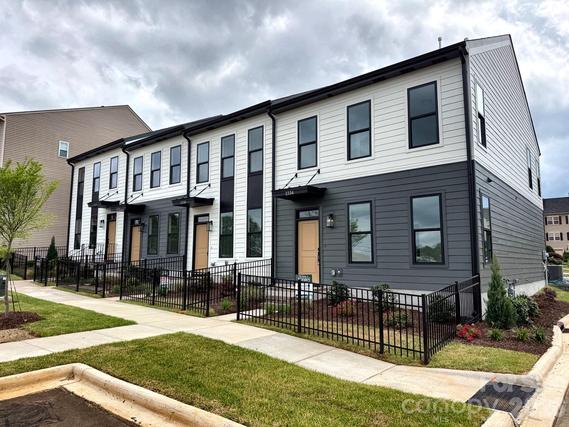 New Construction Homes For Sale This Week That Attend South Pine Academy: March 18th to March 24th